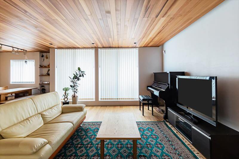 WHALE HOUSEの施工事例02_オーバーハング_SE構法