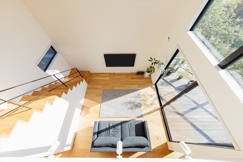 WHALE HOUSEの施工事例02_ウッドデッキ_SE構法